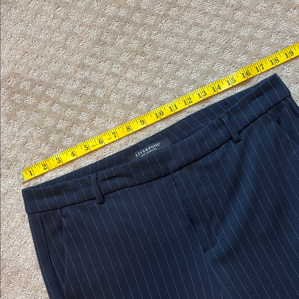 Liverpool Navy Pinstripe Cropped Pants NWOT - Picture 7 of 12